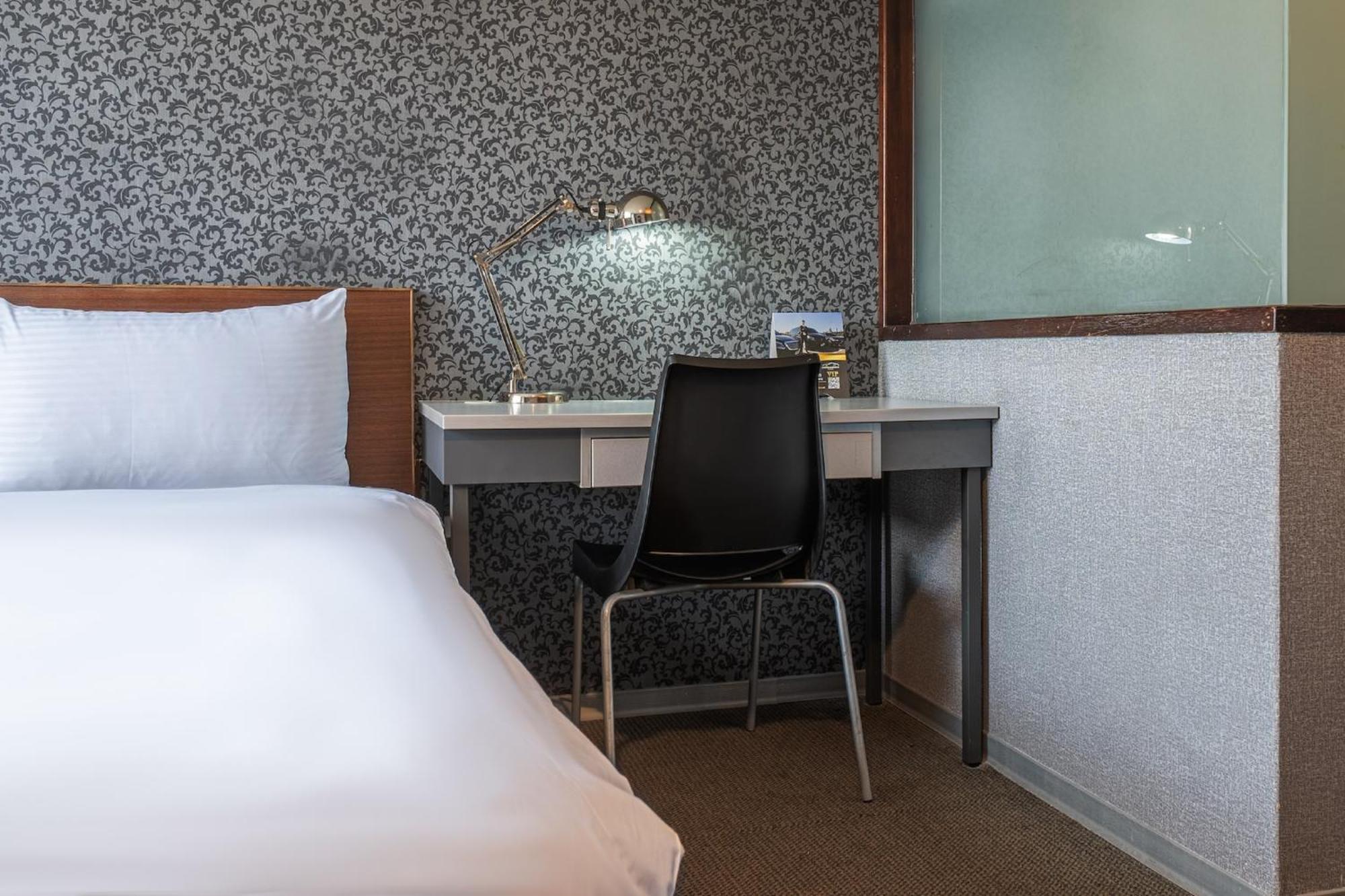 The Galerie Hotel Тайчжун Экстерьер фото