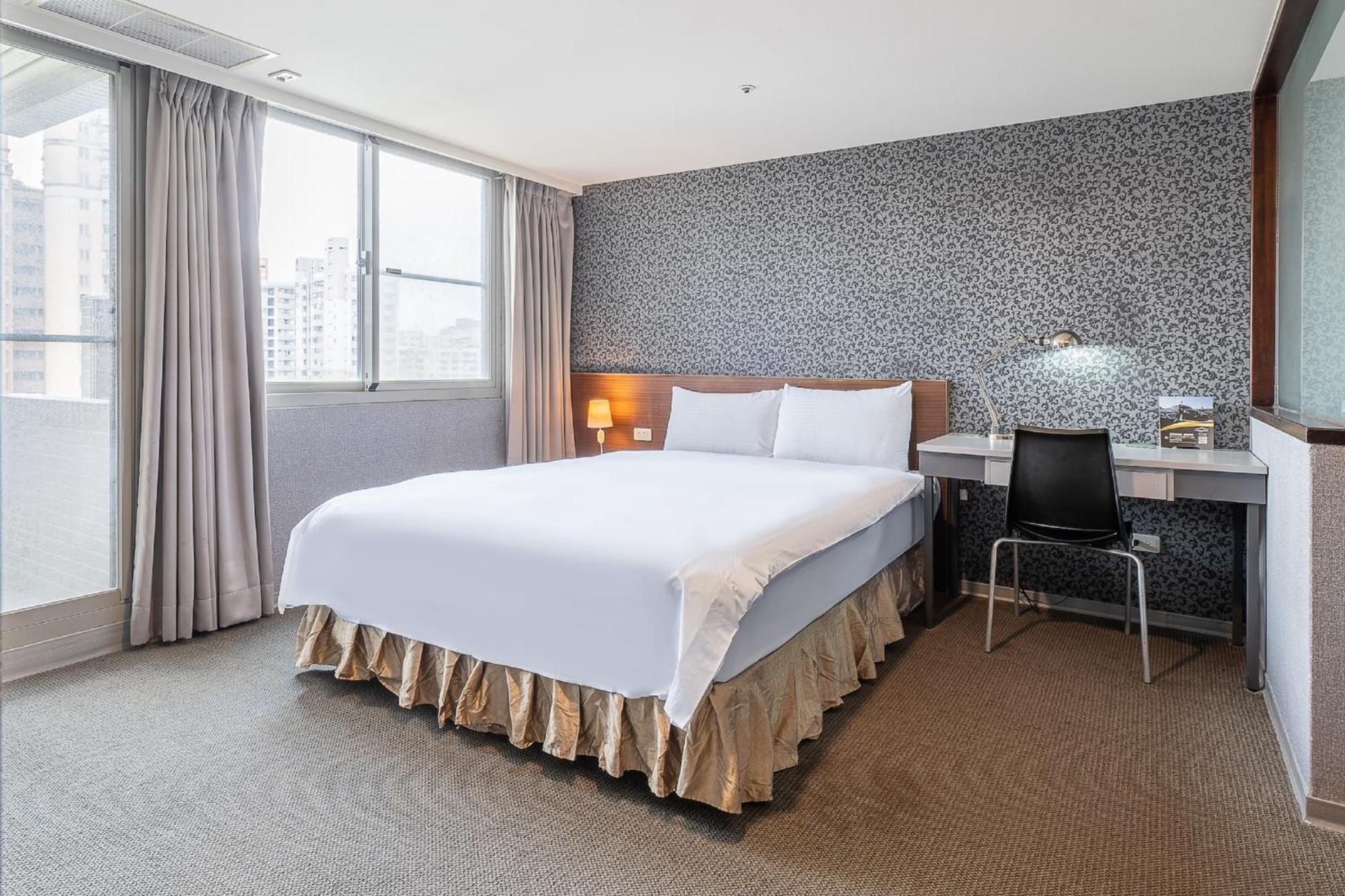 The Galerie Hotel Тайчжун Экстерьер фото