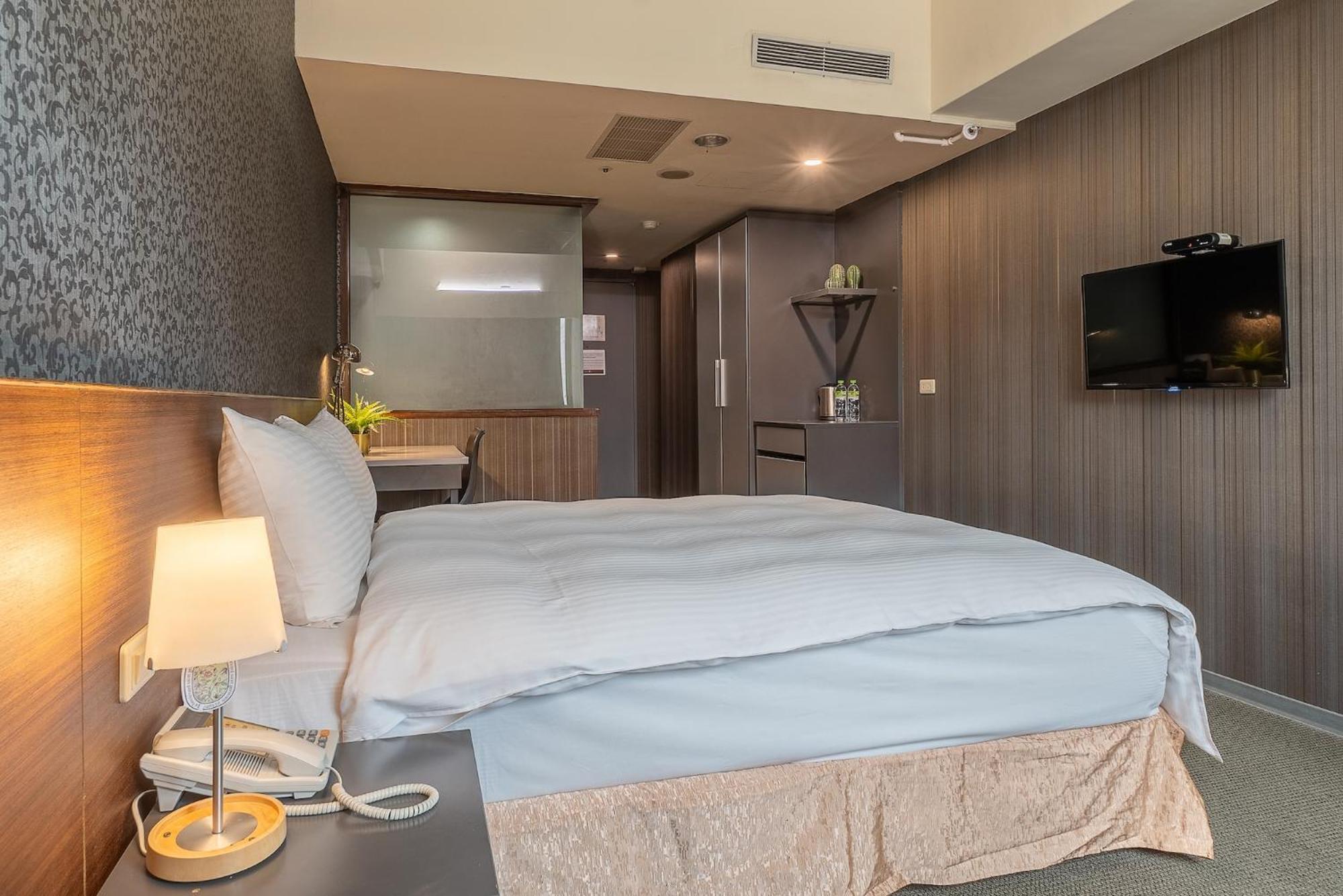 The Galerie Hotel Тайчжун Экстерьер фото