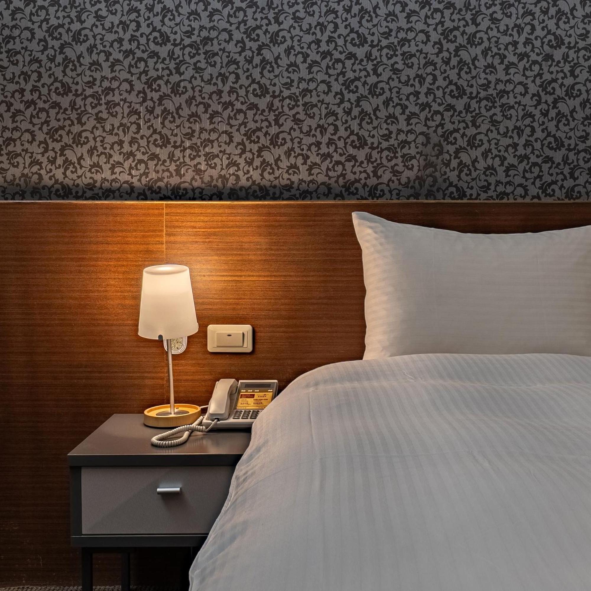 The Galerie Hotel Тайчжун Экстерьер фото