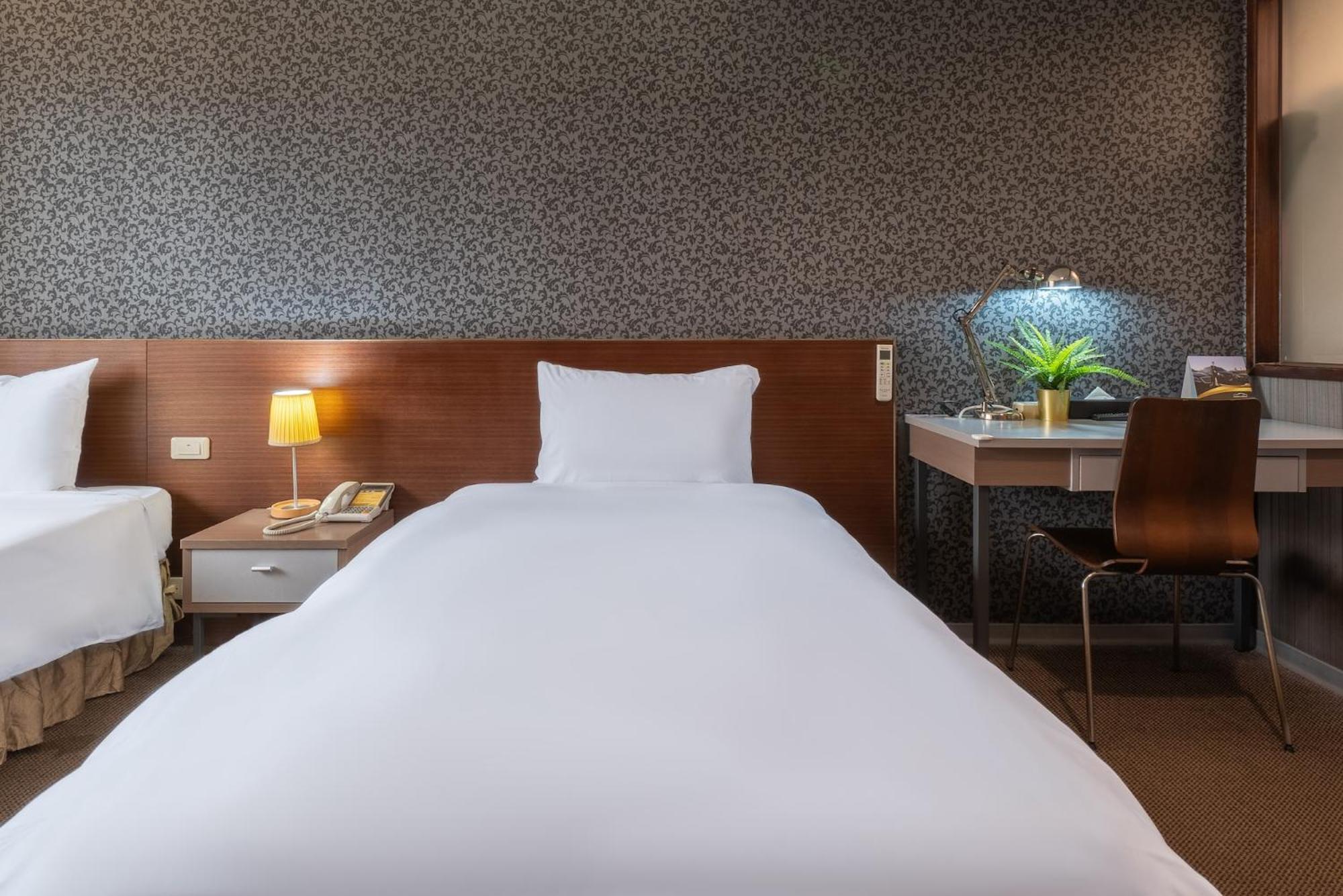 The Galerie Hotel Тайчжун Экстерьер фото