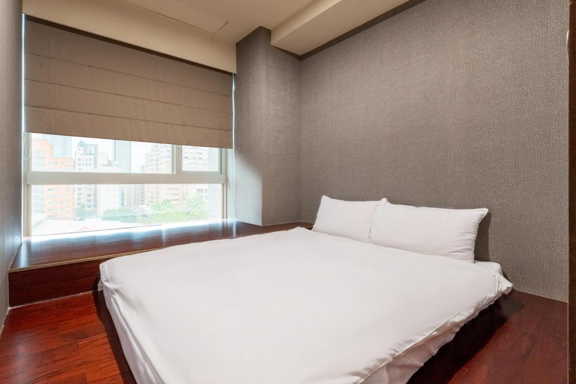 The Galerie Hotel Тайчжун Экстерьер фото