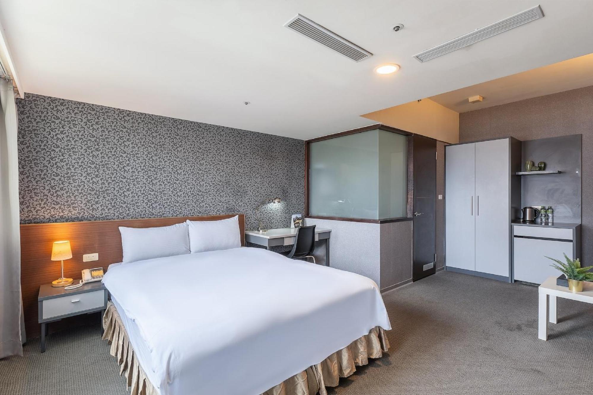 The Galerie Hotel Тайчжун Экстерьер фото