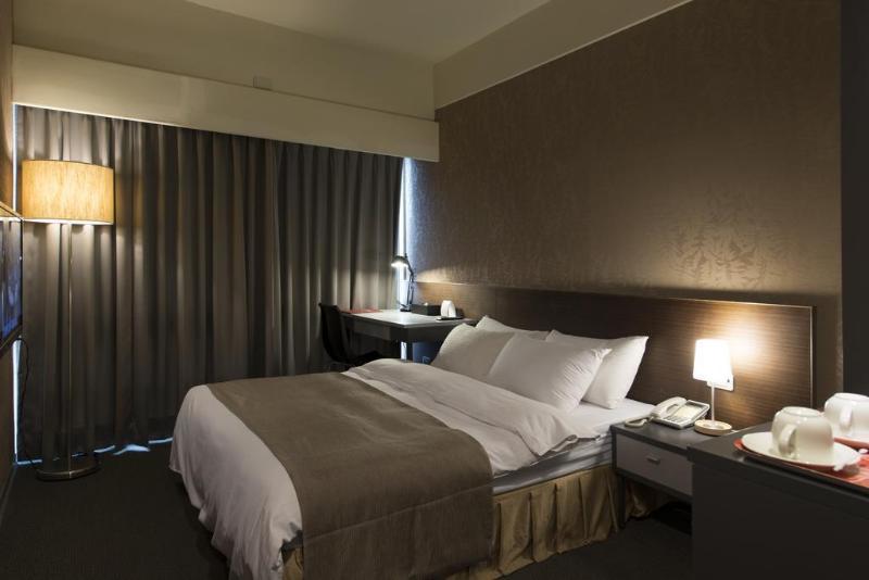 The Galerie Hotel Тайчжун Экстерьер фото