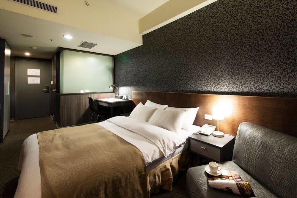 The Galerie Hotel Тайчжун Экстерьер фото